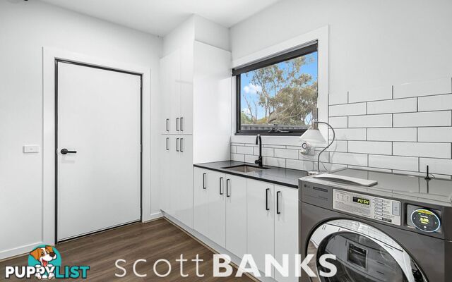 8 13 Raymond Street Melton South VIC 3338
