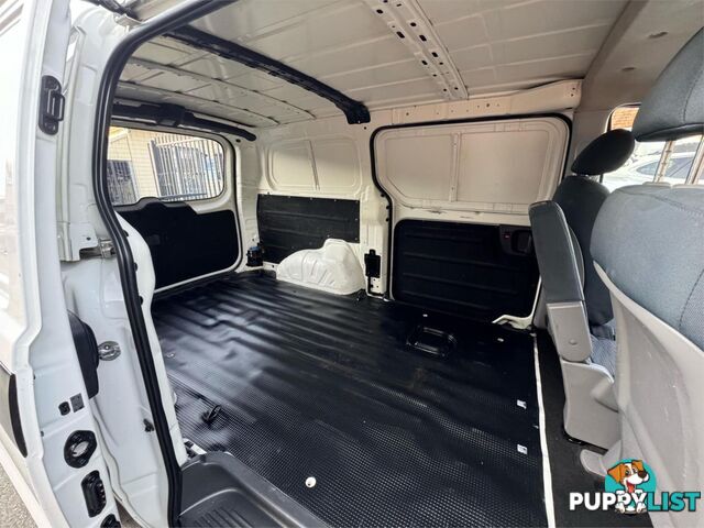 2016 HYUNDAI ILOAD  TQSERIES2(TQ3) 4D VAN