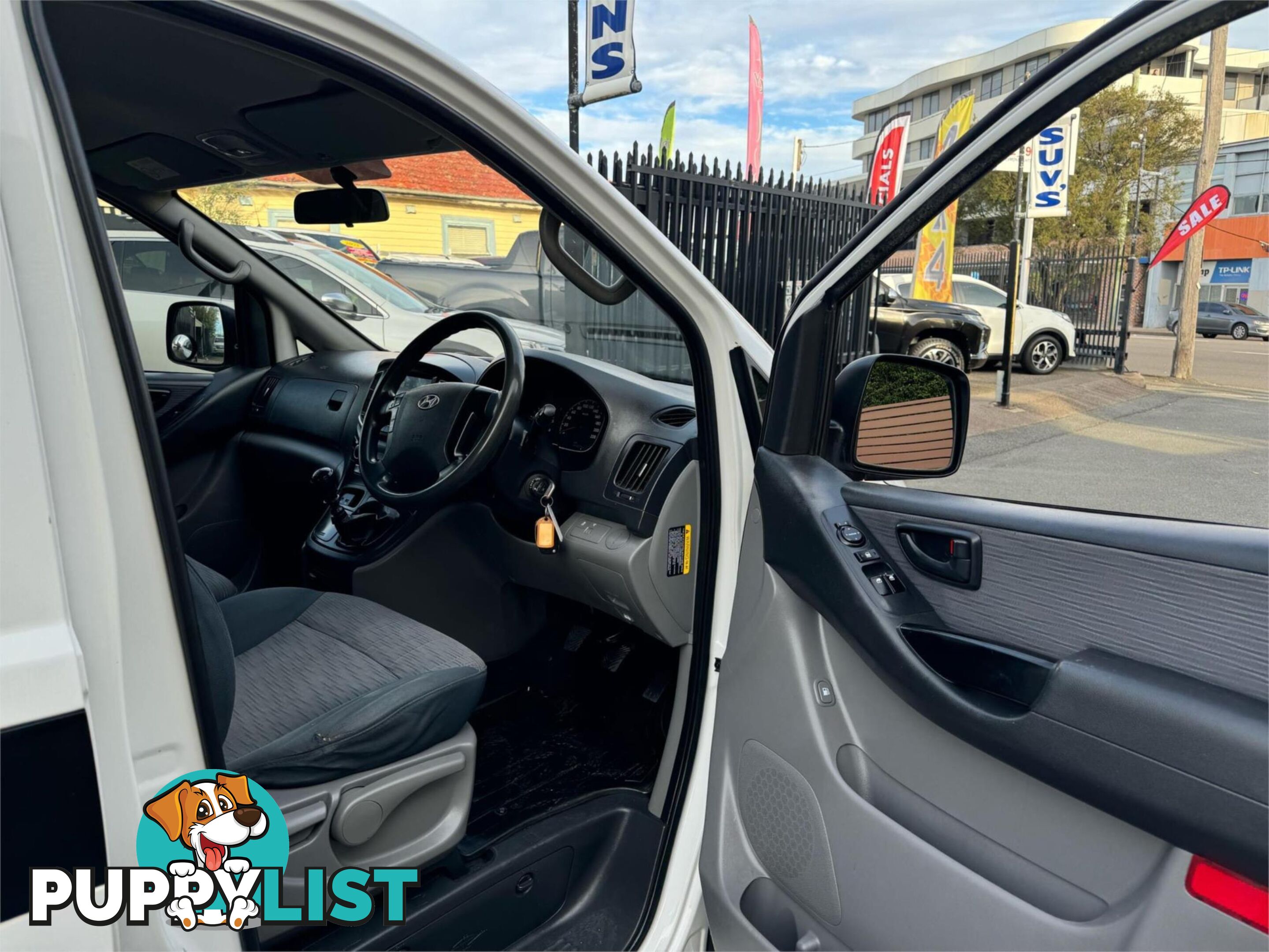 2016 HYUNDAI ILOAD  TQSERIES2(TQ3) 4D VAN