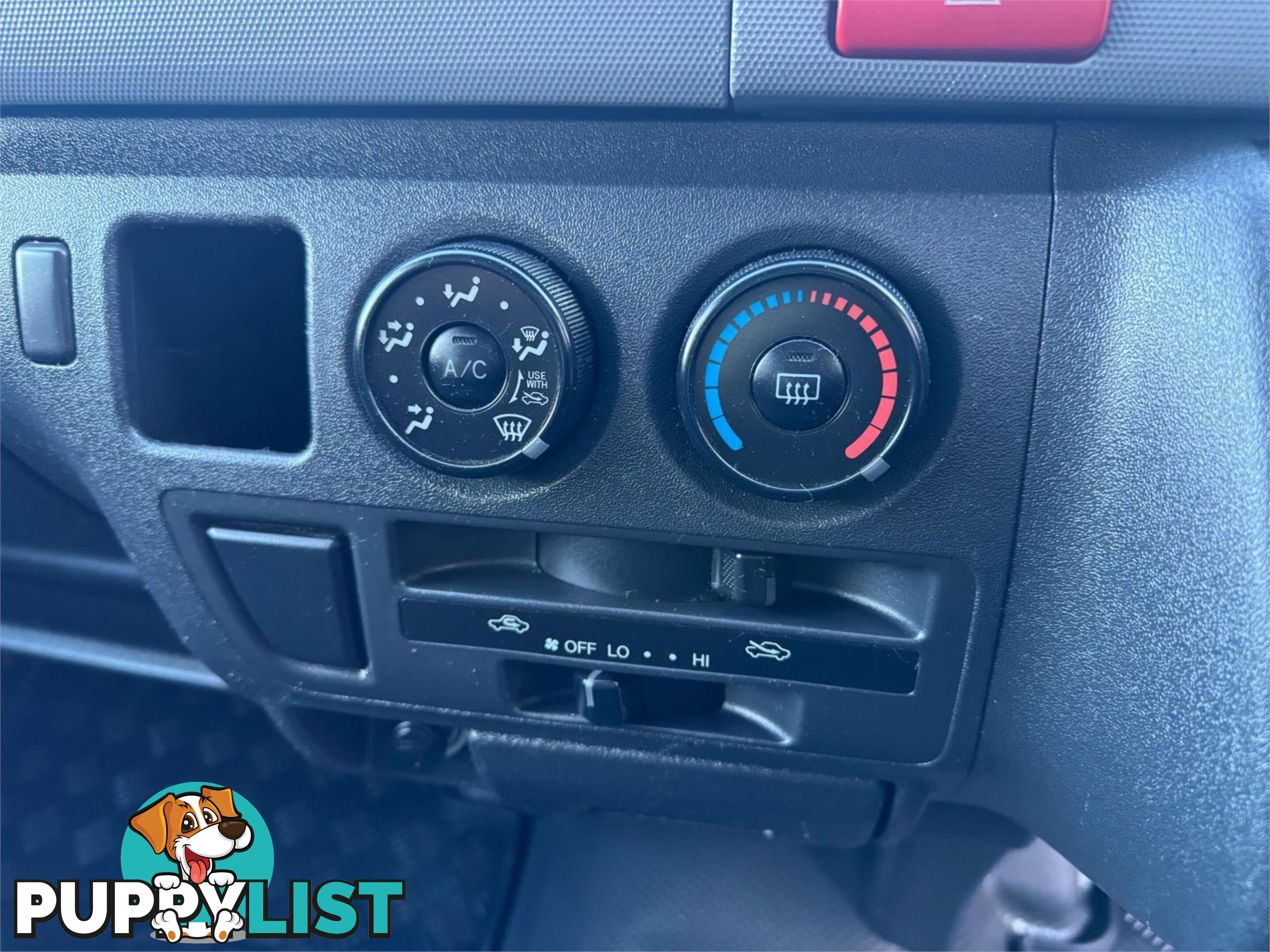 2011 TOYOTA HIACE LWB TRH201RMY11UPGRADE 4D VAN