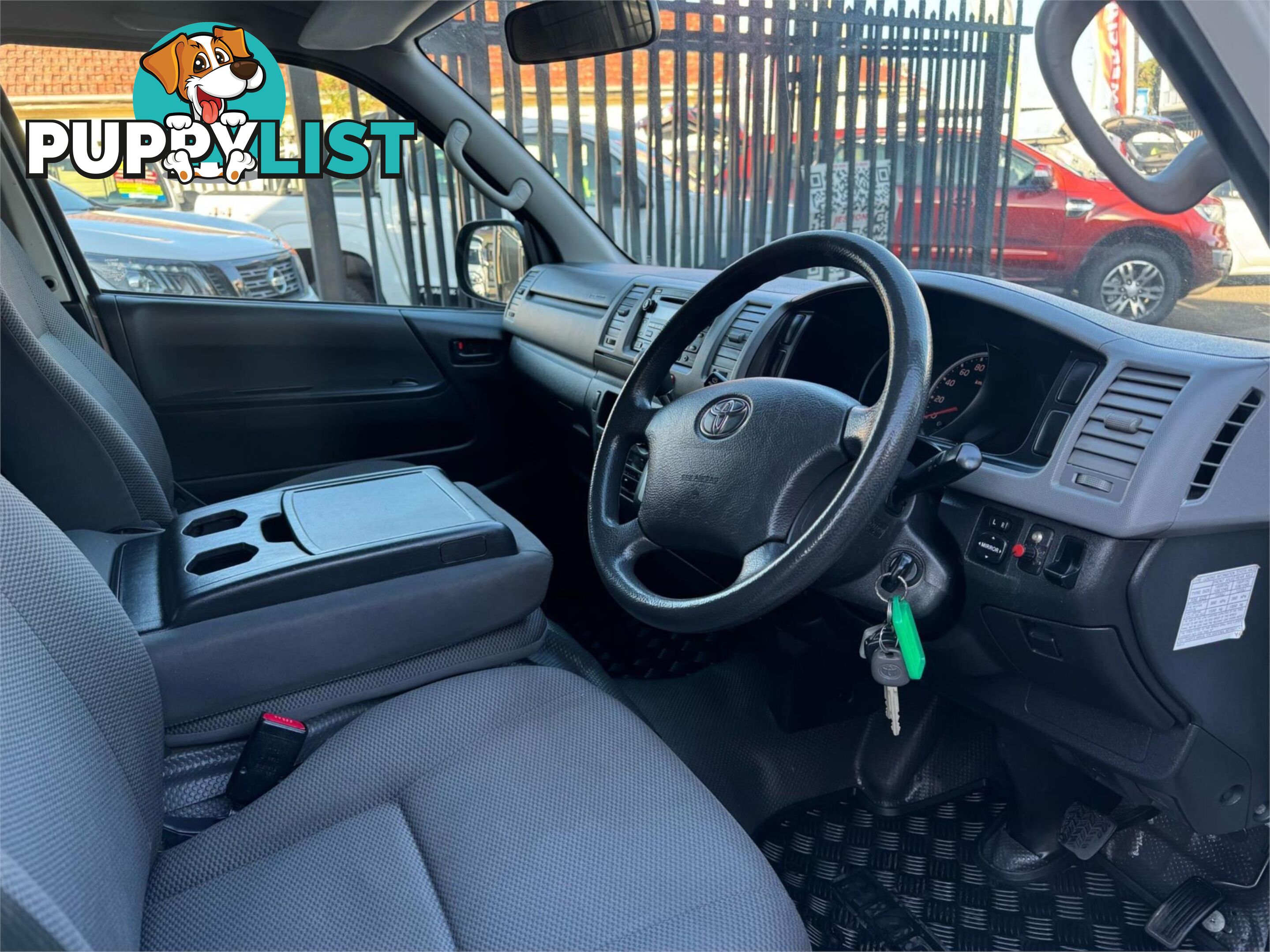 2011 TOYOTA HIACE LWB TRH201RMY11UPGRADE 4D VAN