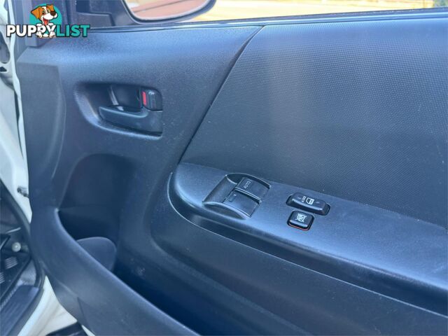 2011 TOYOTA HIACE LWB TRH201RMY11UPGRADE 4D VAN