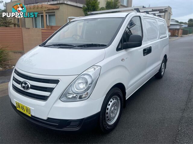 2016 HYUNDAI ILOAD  TQSERIES2(TQ3) 4D VAN