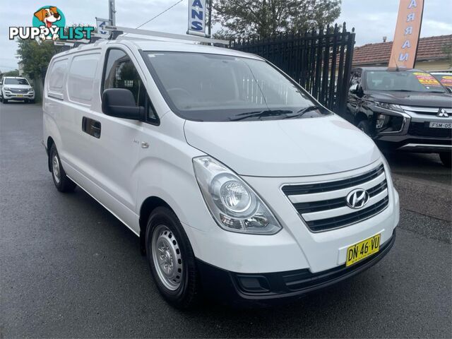 2016 HYUNDAI ILOAD  TQSERIES2(TQ3) 4D VAN