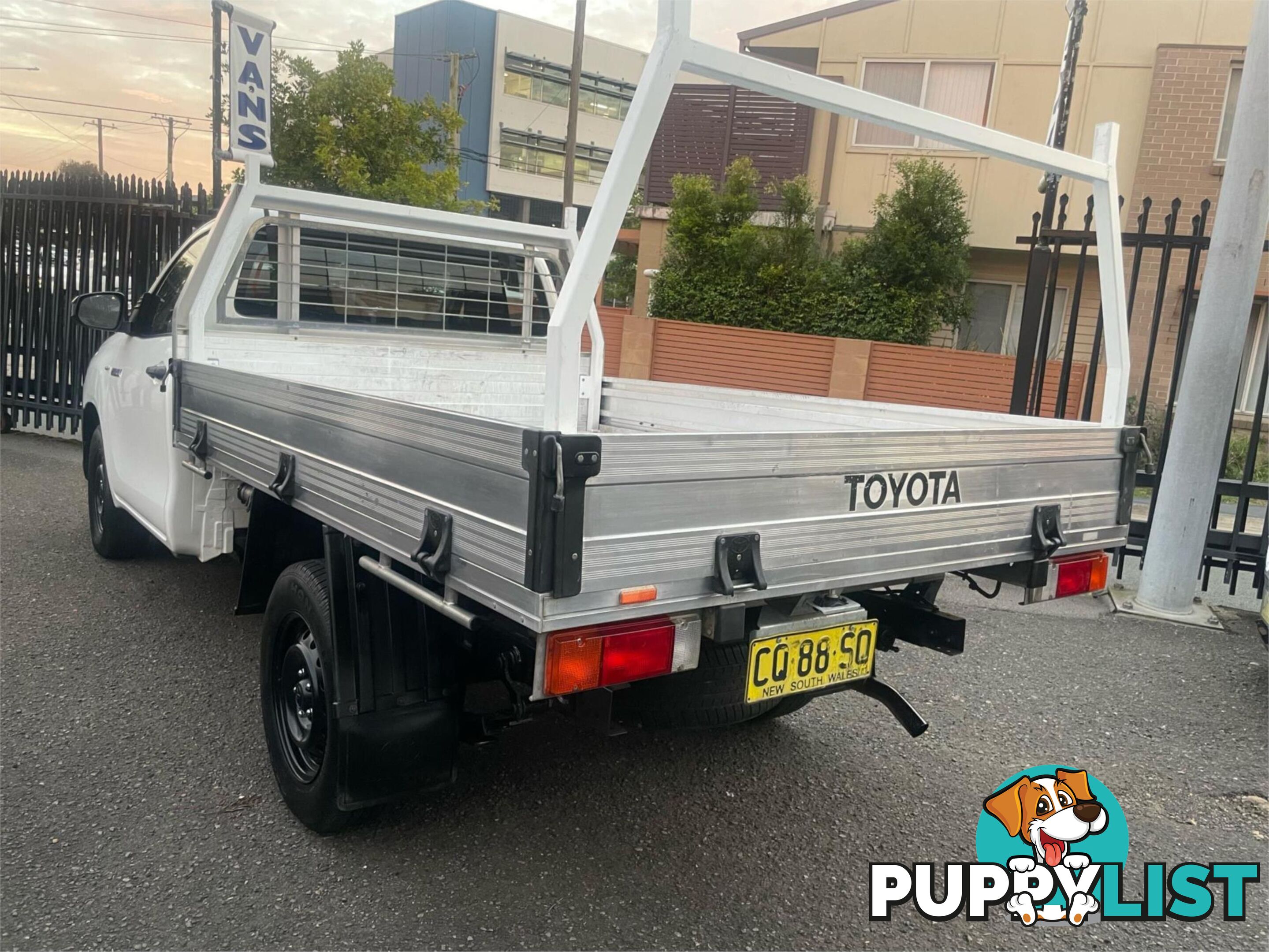2018 TOYOTA HILUX WORKMATE TGN121RMY17 C/CHAS