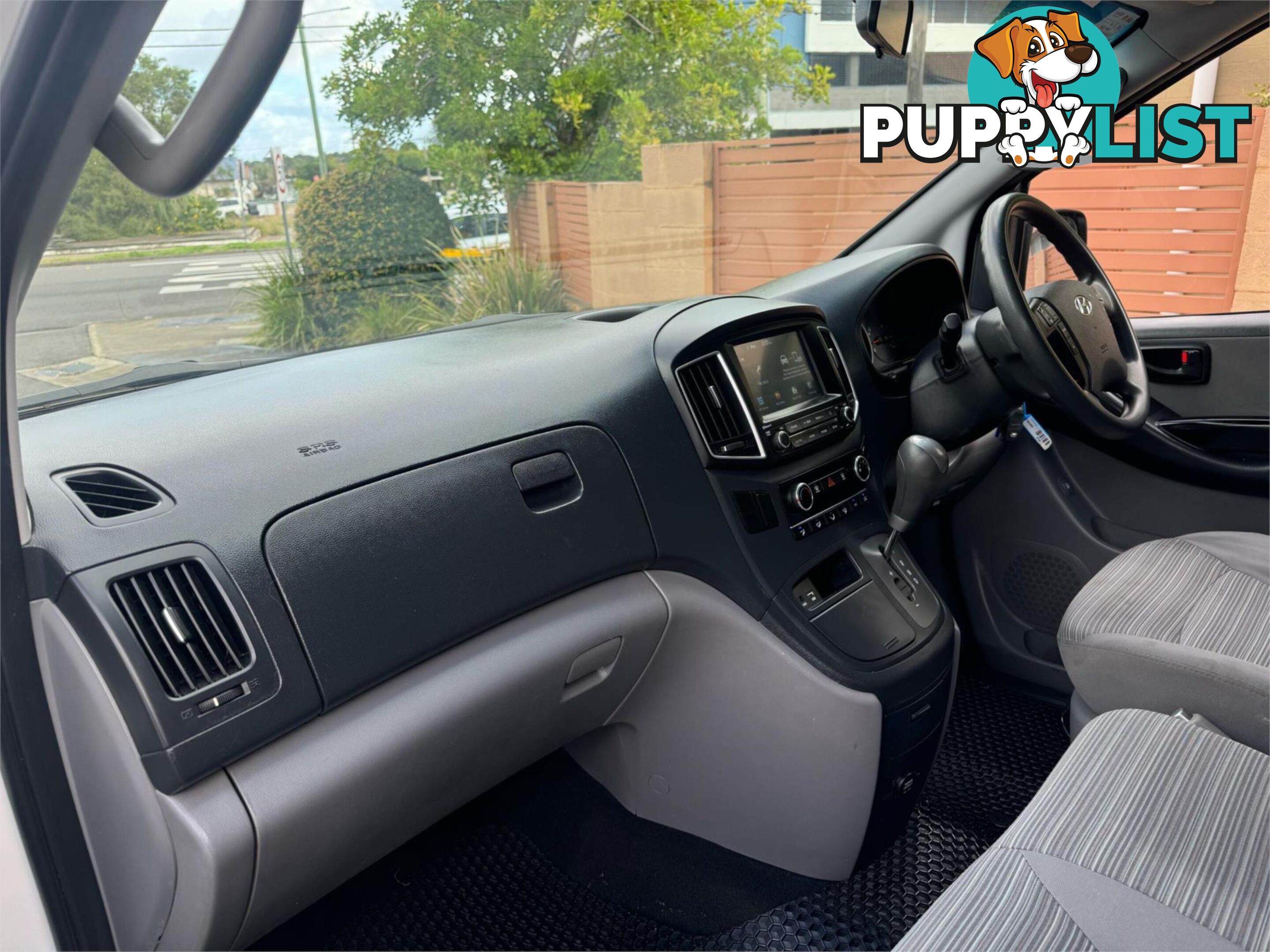 2020 HYUNDAI ILOAD 3SLIFTBACK TQ4MY21 4D VAN