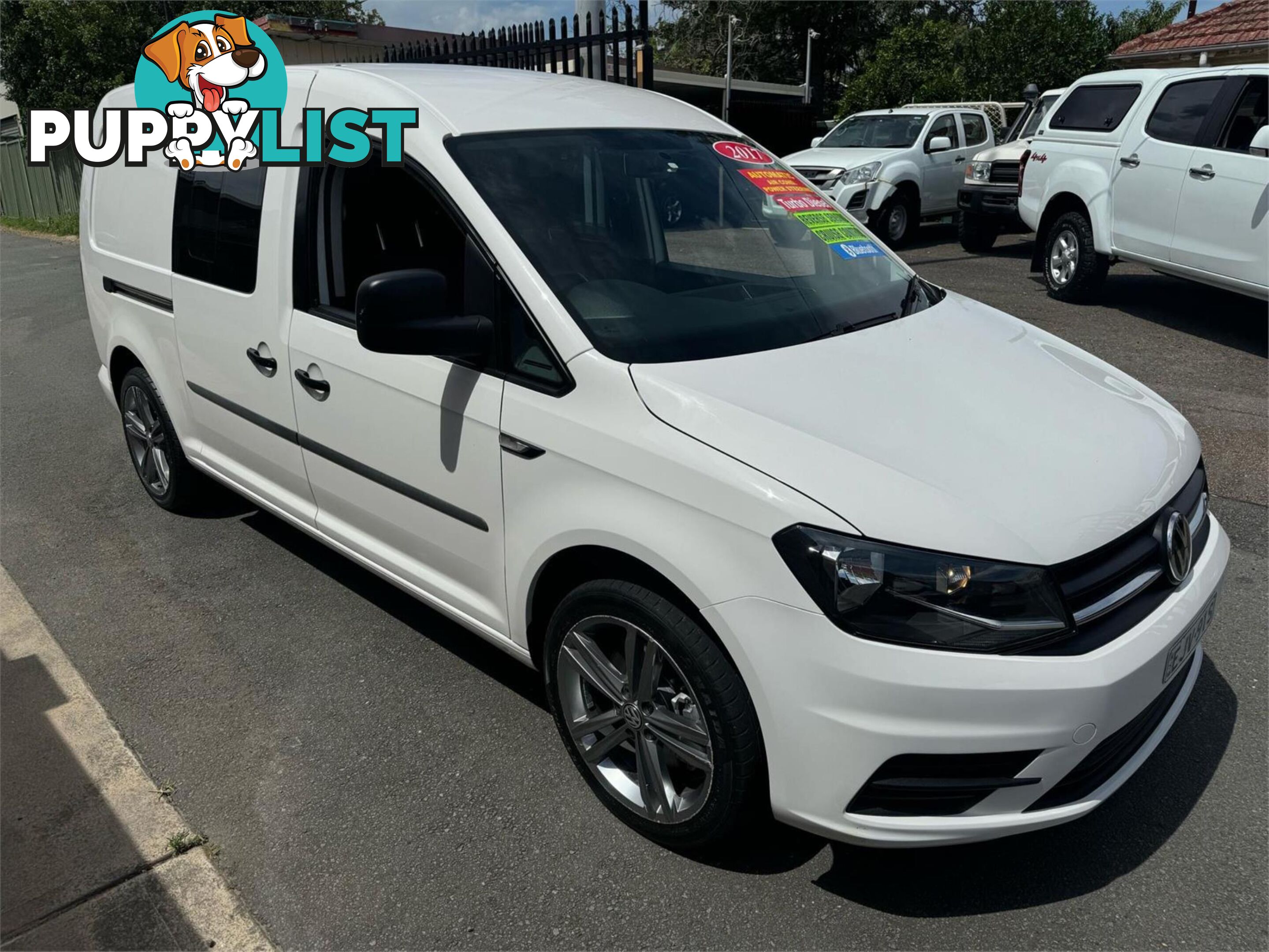 2017 VOLKSWAGEN CADDY MAXICREWVANTSI220 2KMY18 3D VAN