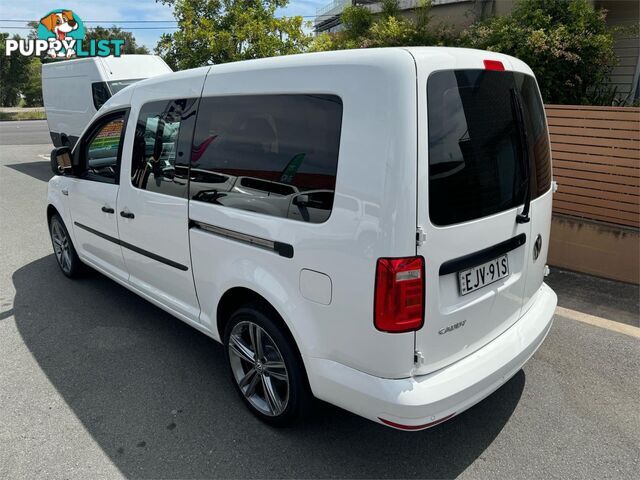 2017 VOLKSWAGEN CADDY MAXICREWVANTSI220 2KMY18 3D VAN