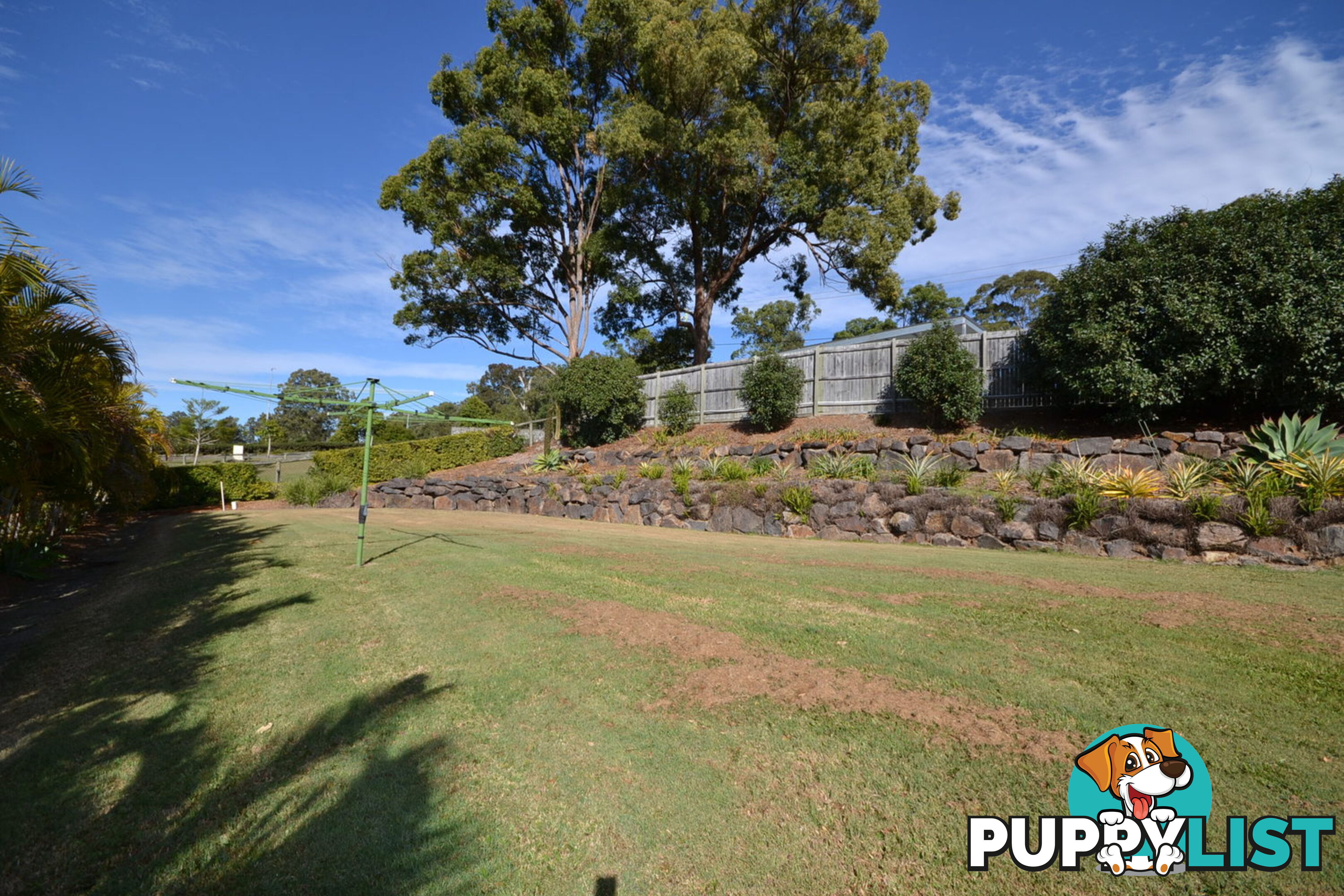 2 John Wayne Close Maudsland QLD 4210