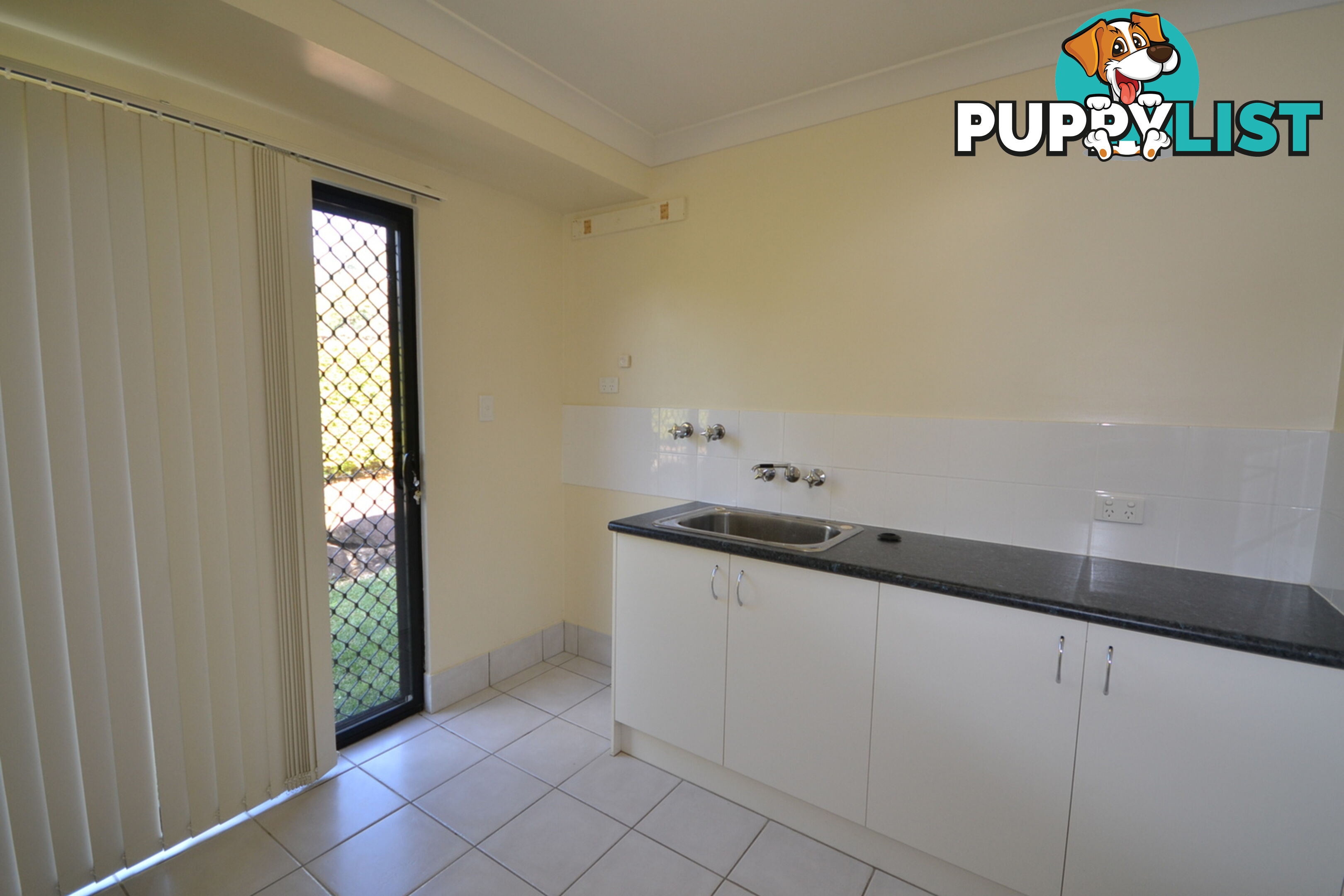 2 John Wayne Close Maudsland QLD 4210