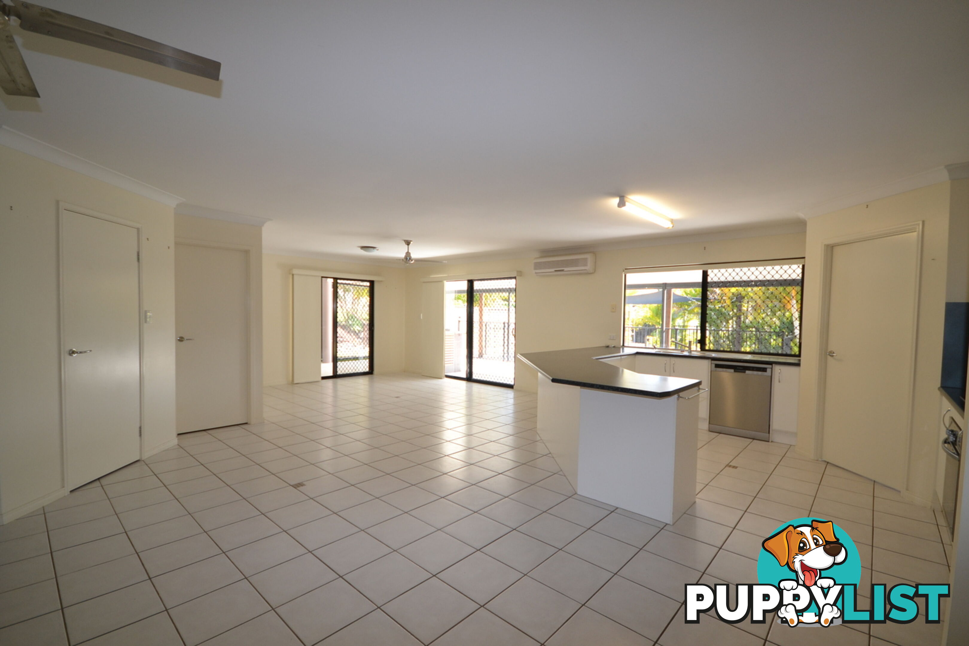 2 John Wayne Close Maudsland QLD 4210