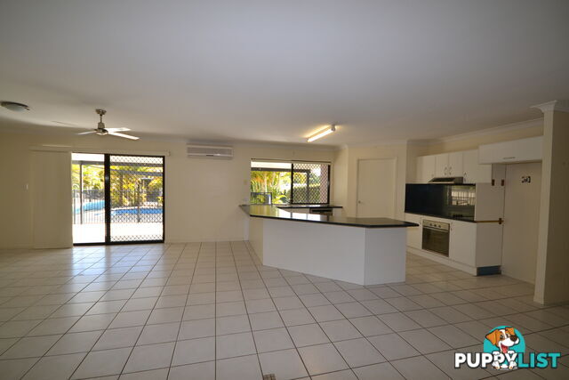 2 John Wayne Close Maudsland QLD 4210