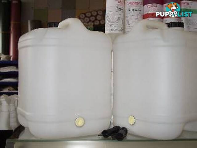 WATER CONTAINER 20 LITRE WITH TAP SOLID PLASTIC INDUSTRIAL GRADE