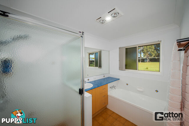 18 Waterview Crescent Lake Clarendon QLD 4343