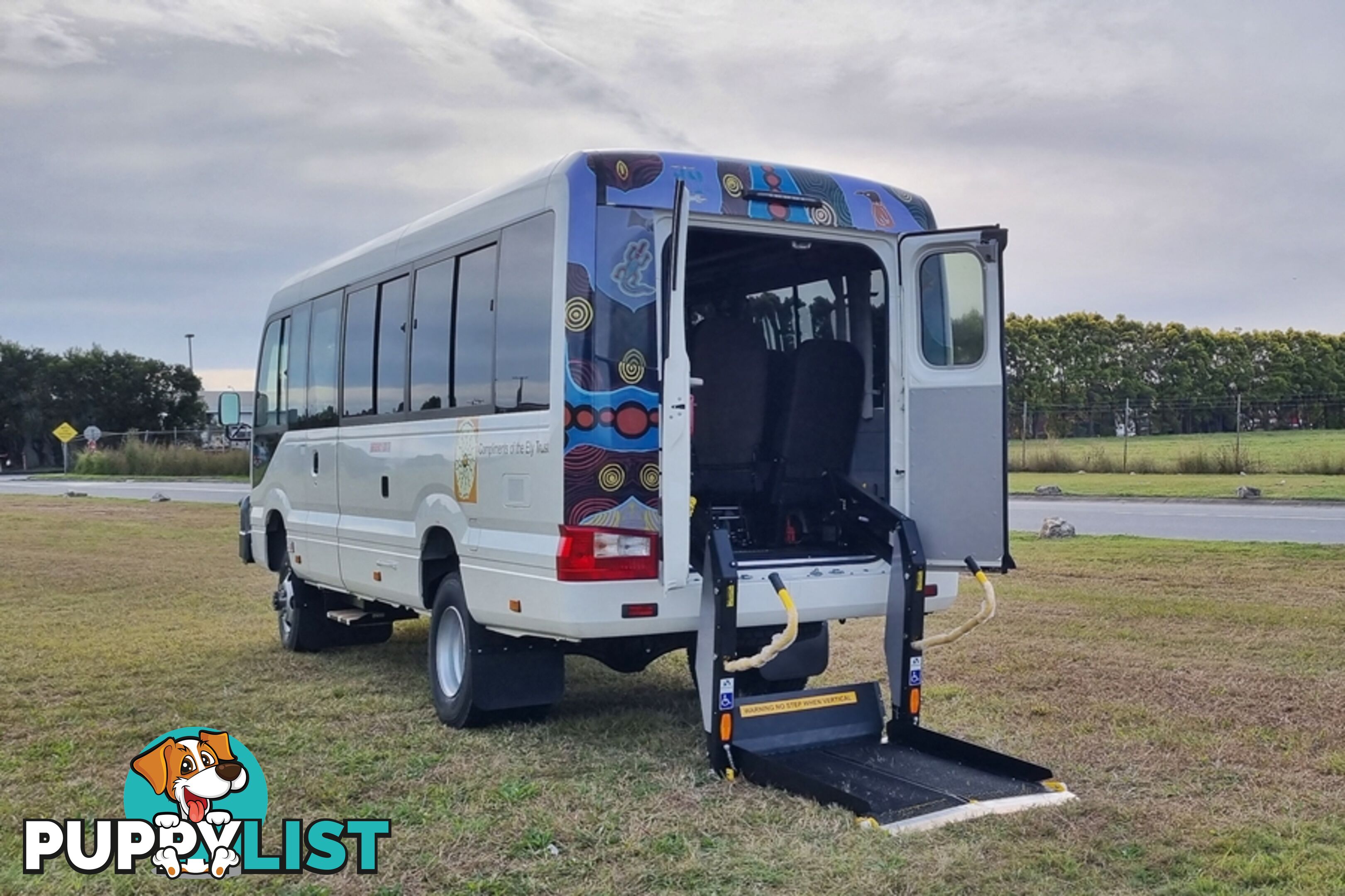 BUS 4x4 WHEELCHAIR CONVERSION OF COASTER