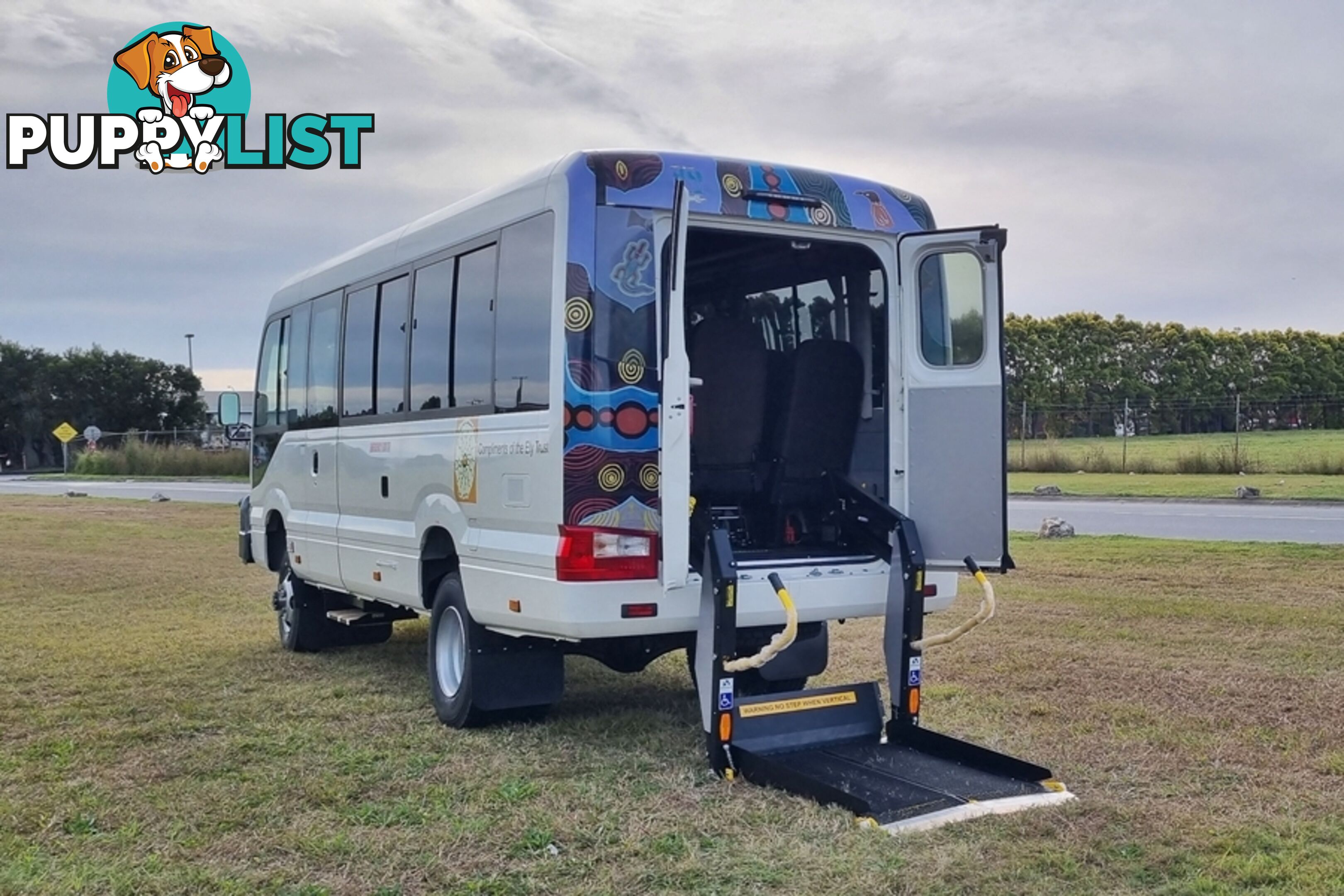 BUS 4x4 WHEELCHAIR CONVERSION OF COASTER