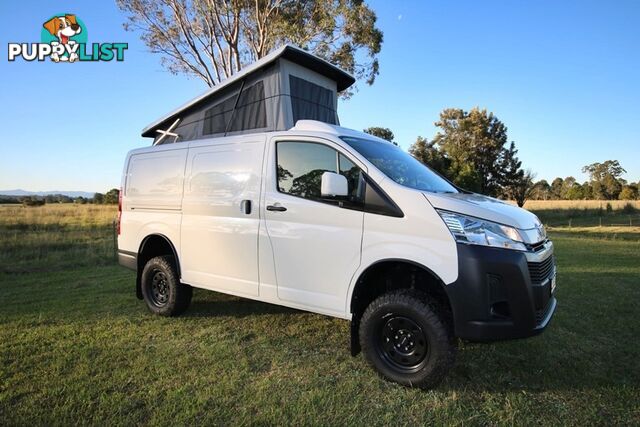 BUS 4x4 CAMPERVAN CONVERSION OF HIACE