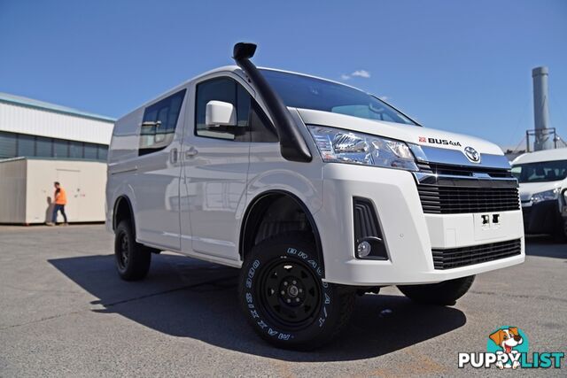 BUS 4x4 CAMPERVAN CONVERSION OF HIACE