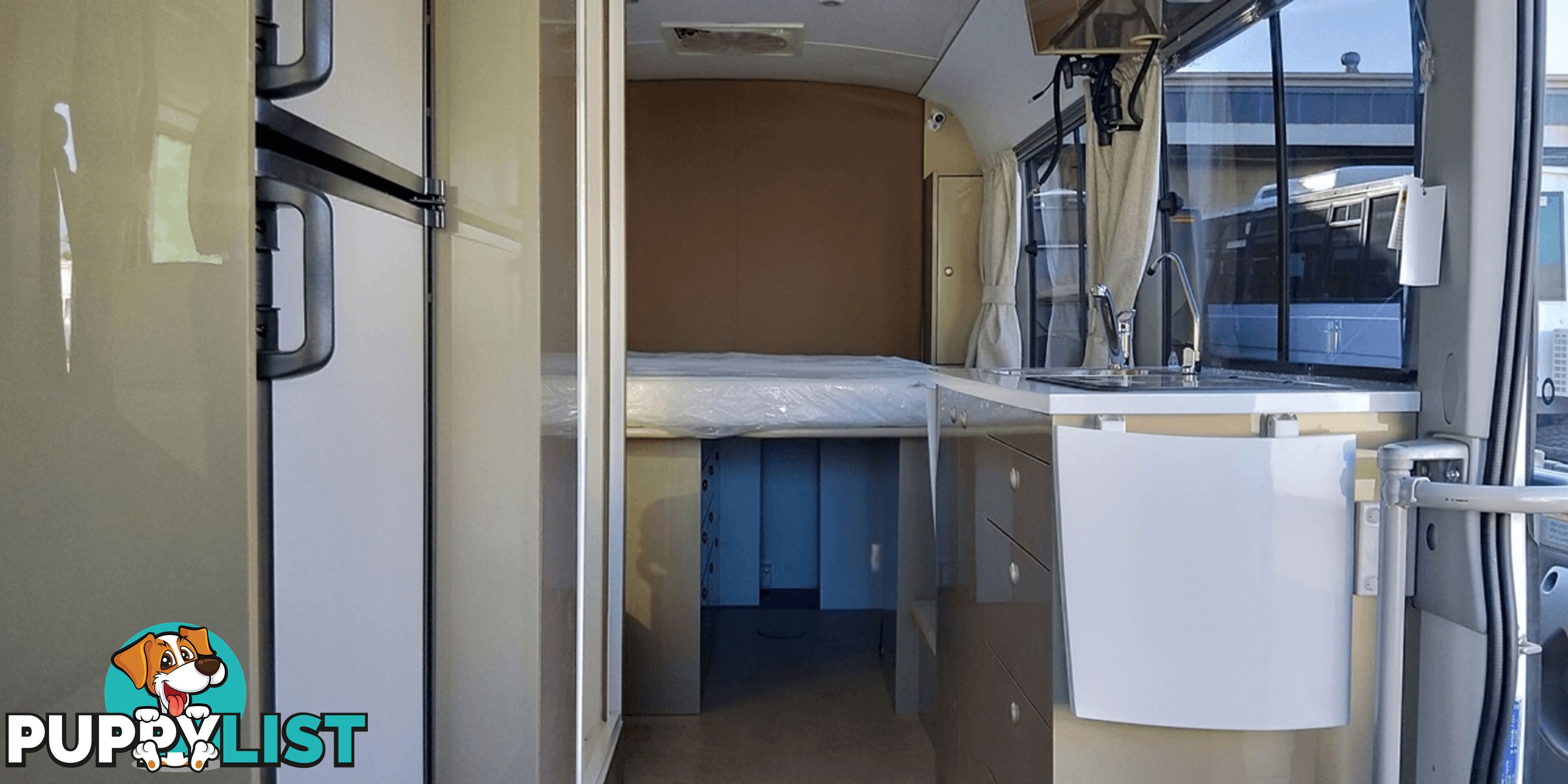 BUS 4x4 MOTORHOME CONVERSION OF COASTER