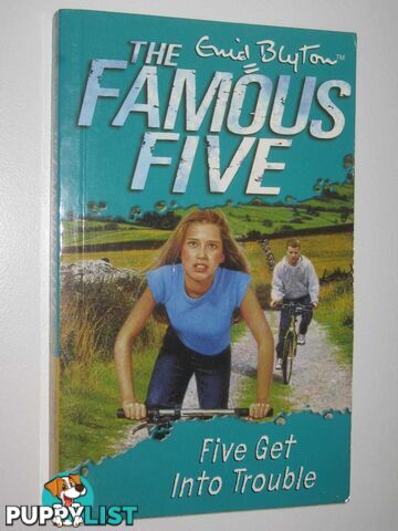 Five Get Into Trouble - The Famous Five Series #8  - Blyton Enid - 2004