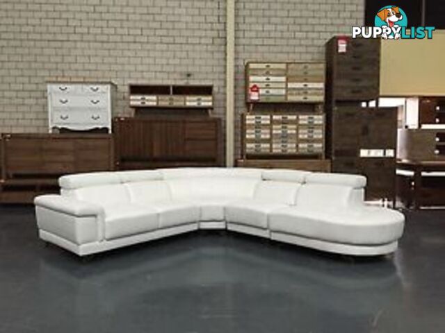 PEARL - BRAND NEW LEATHER LOUNGE