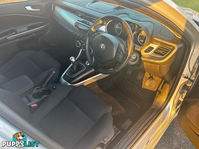 2014 ALFA ROMEO GIULIETTA PROGRESSION SERIES 0 MY13 HATCHBACK