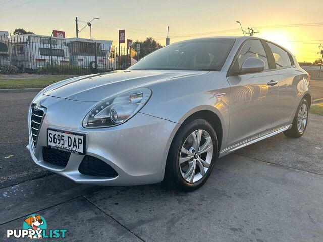 2014 ALFA ROMEO GIULIETTA PROGRESSION 1.4  HATCH, 5 DOORS, 5 SEATS