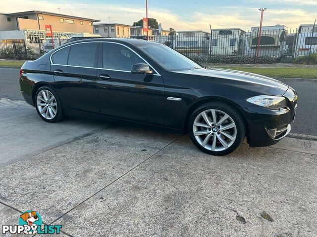 2010 BMW 528I  F10 MY11 SEDAN, 4 DOORS, 5 SEATS