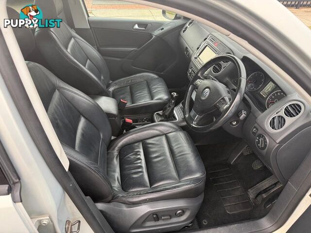 2009 VOLKSWAGEN TIGUAN 103TDI 5N SUV