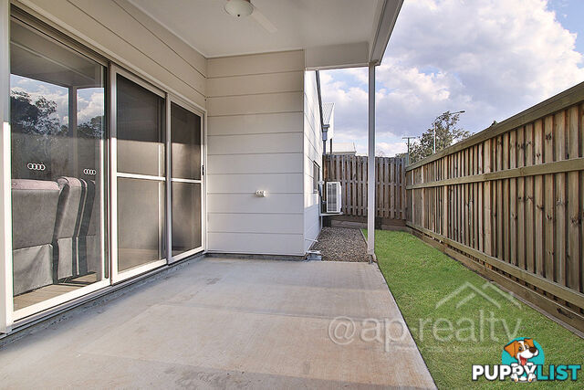 15 Troost Circuit BELLBIRD PARK QLD 4300