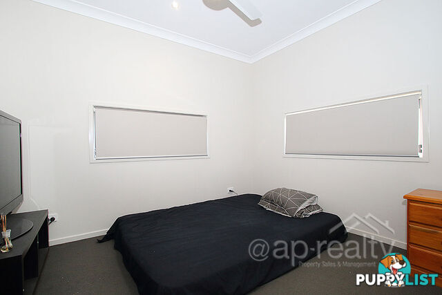 15 Troost Circuit BELLBIRD PARK QLD 4300