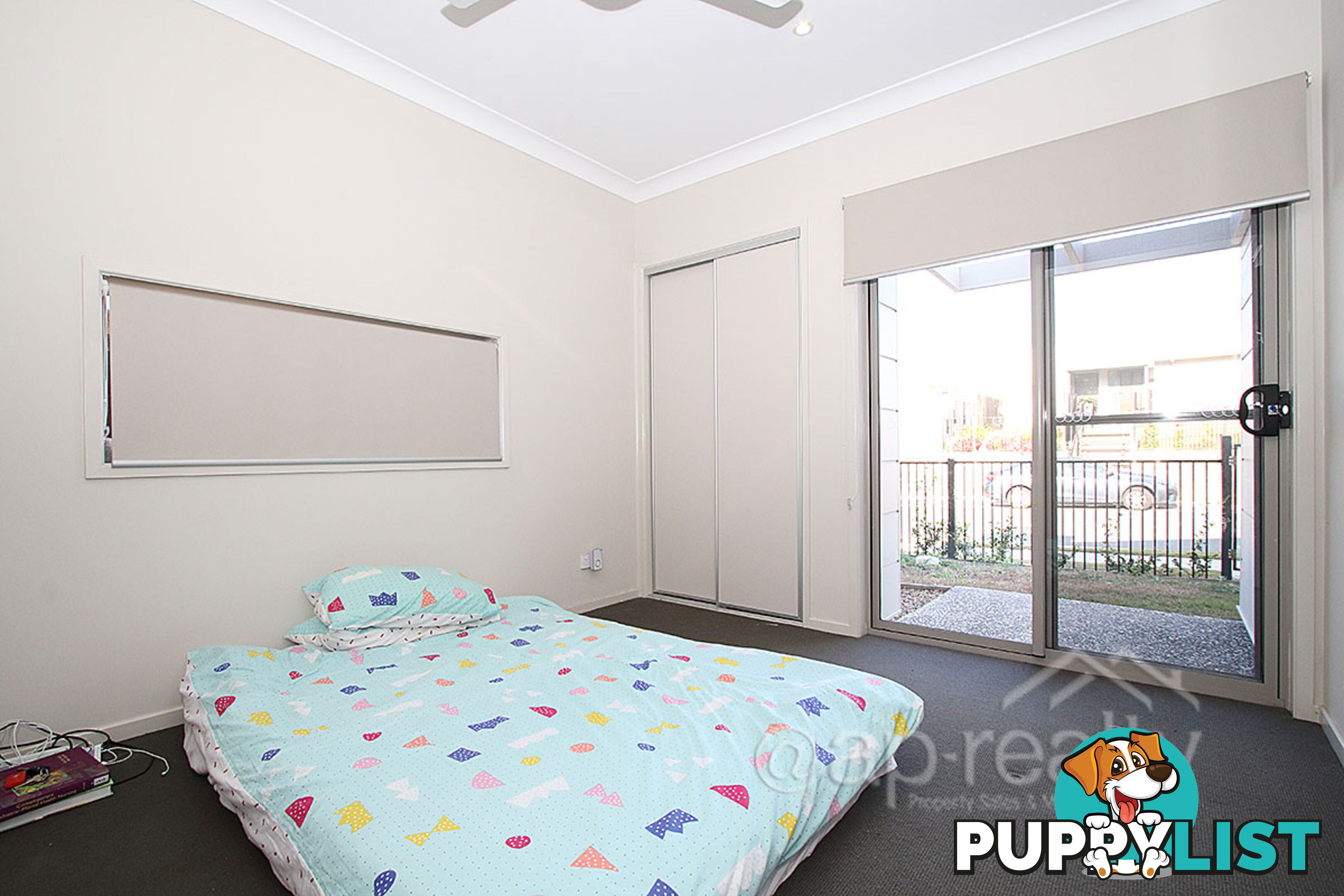 15 Troost Circuit BELLBIRD PARK QLD 4300