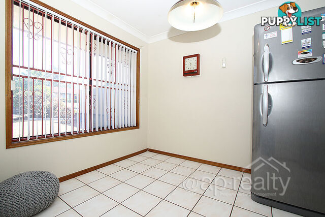 16 Chippeway Street DURACK QLD 4077