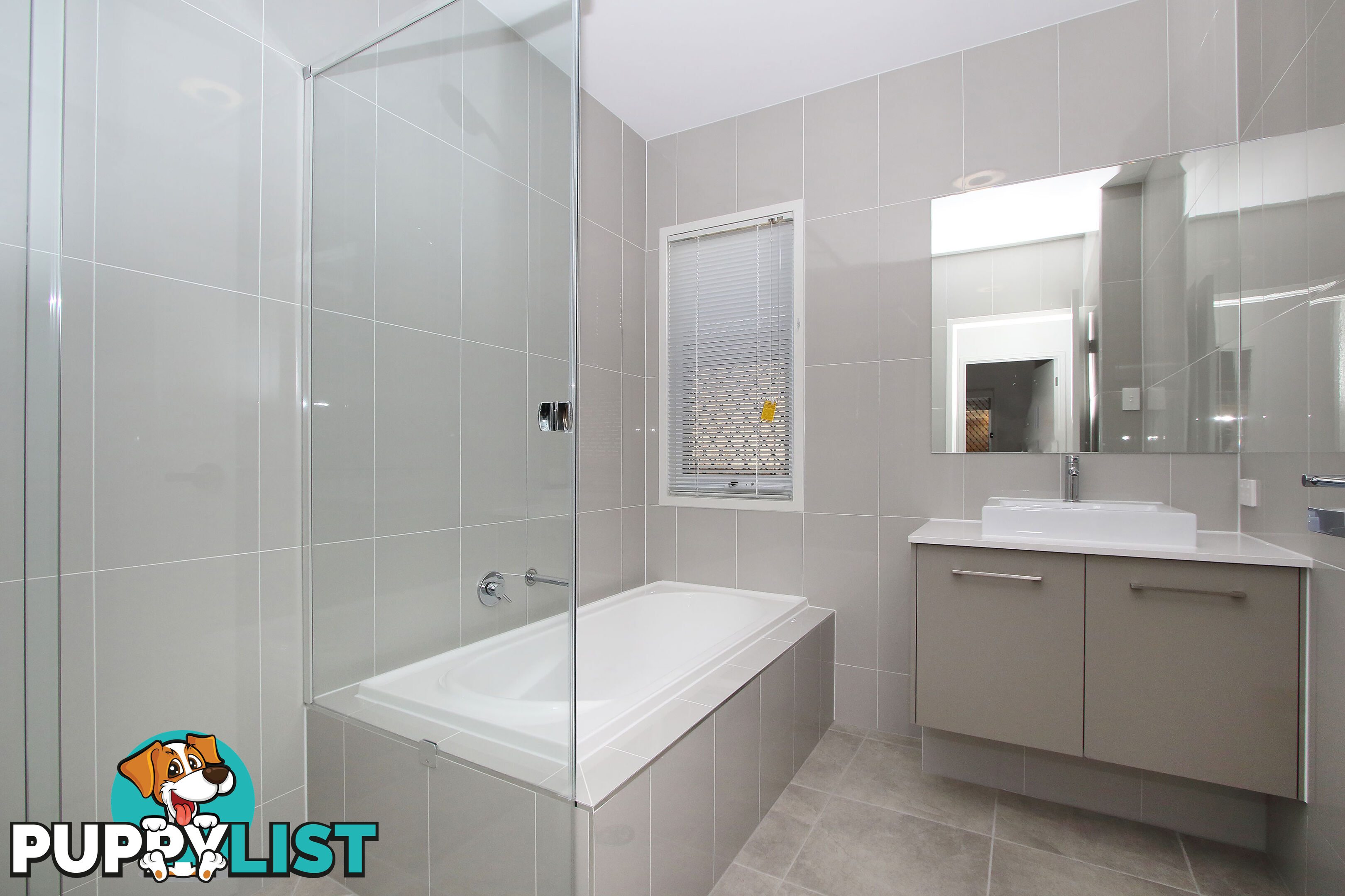 15 Zenith Place PALLARA QLD 4110