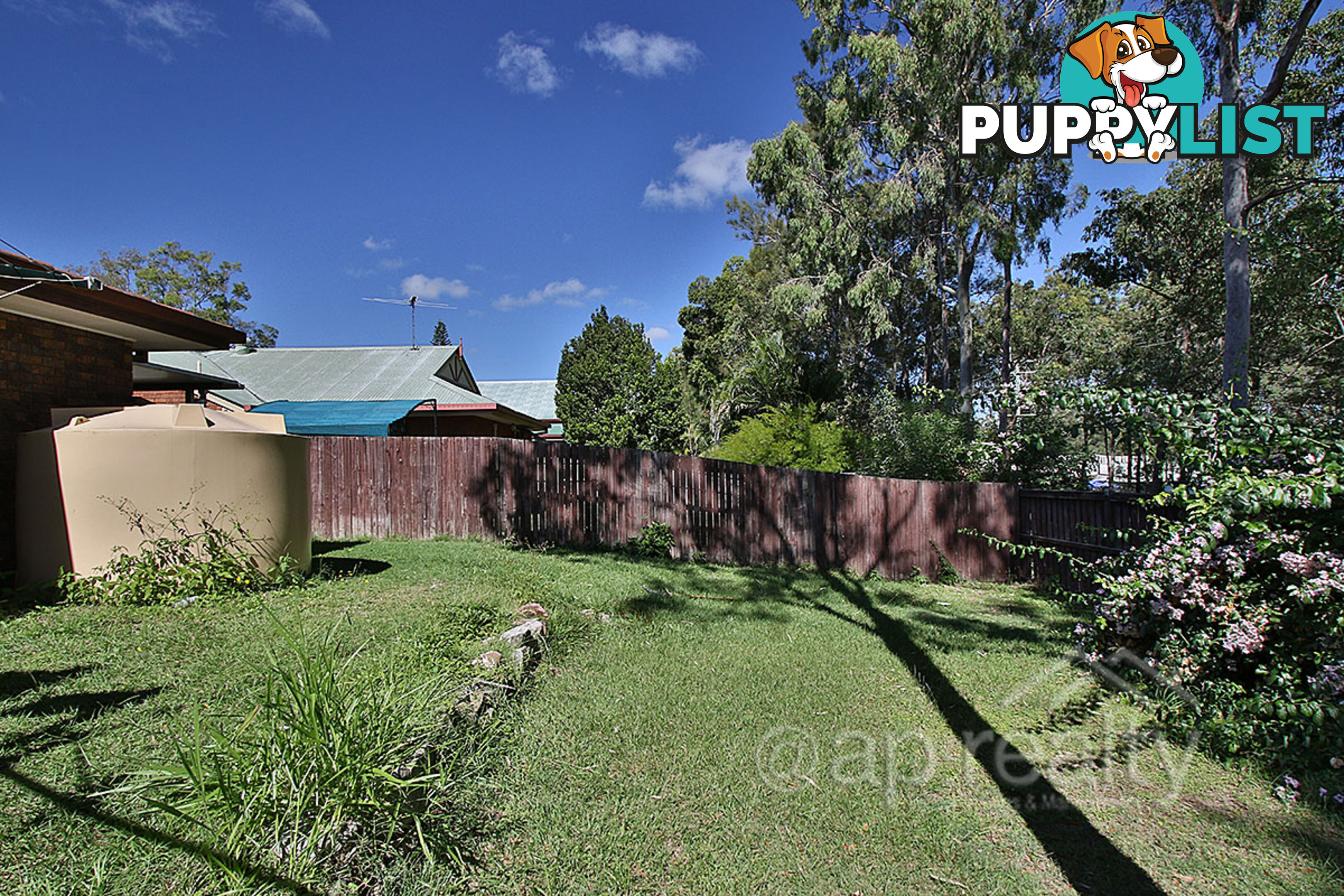 9 Huon Place FOREST LAKE QLD 4078