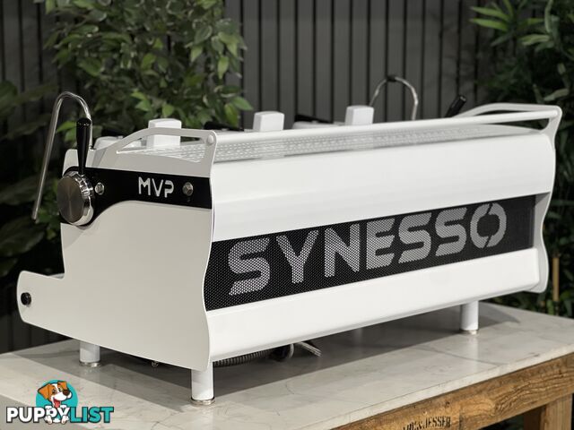 SYNESSO MVP 3 GROUP ESPRESSO COFFEE MACHINE BLACK & WHITE