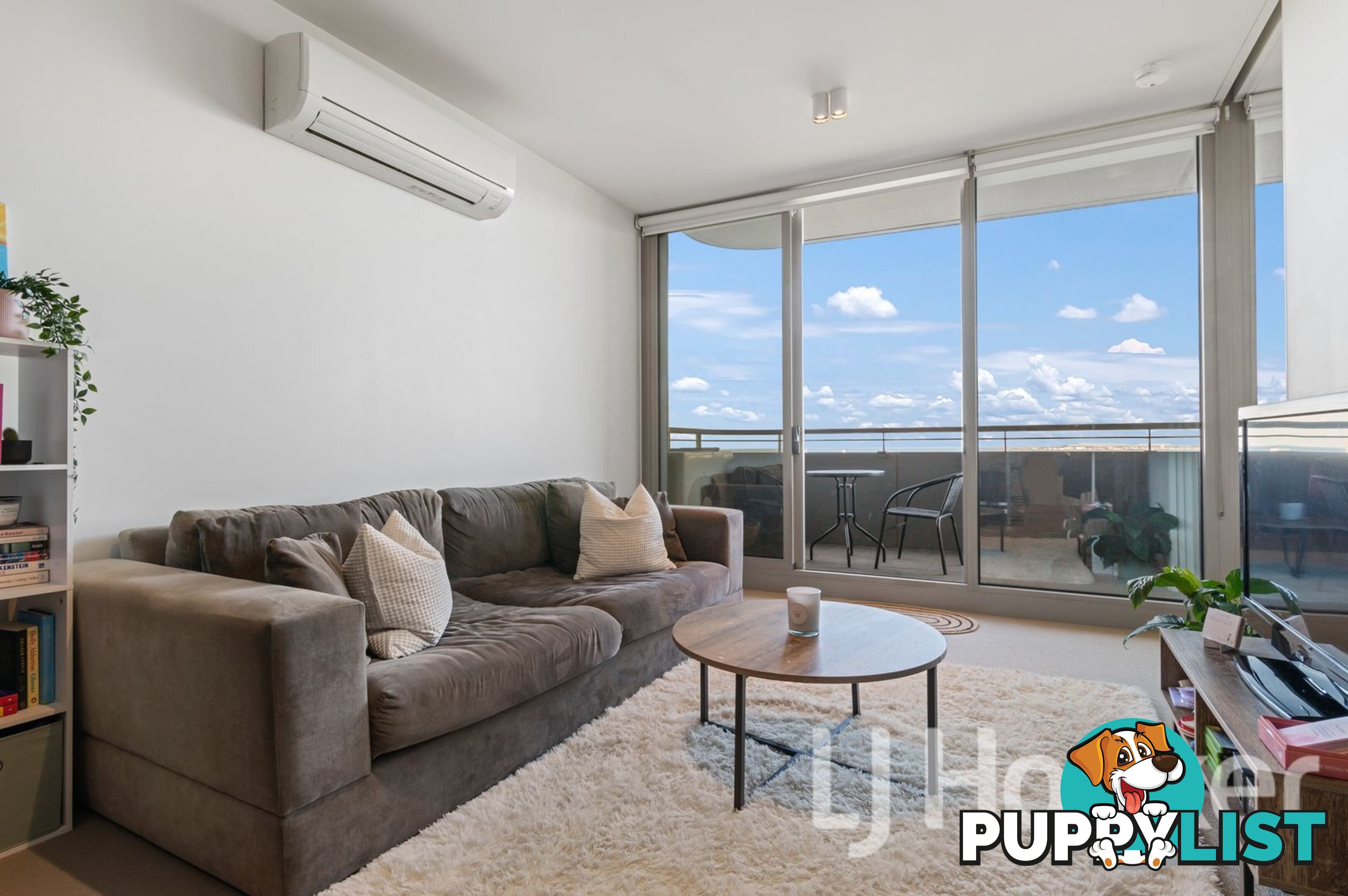 1203/74 Queens Road MELBOURNE VIC 3004