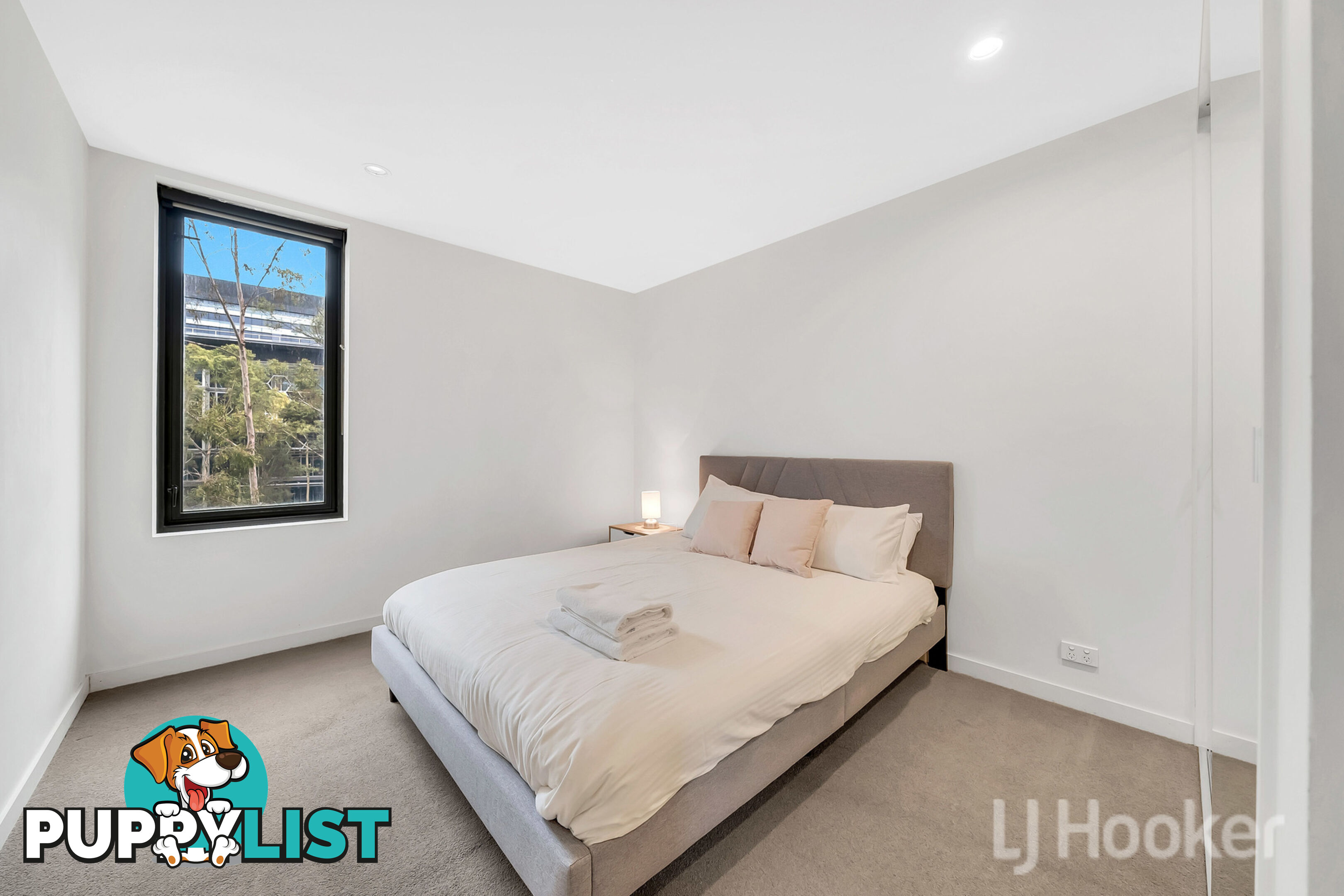 206/815 Bourke Street DOCKLANDS VIC 3008