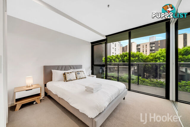 206/815 Bourke Street DOCKLANDS VIC 3008