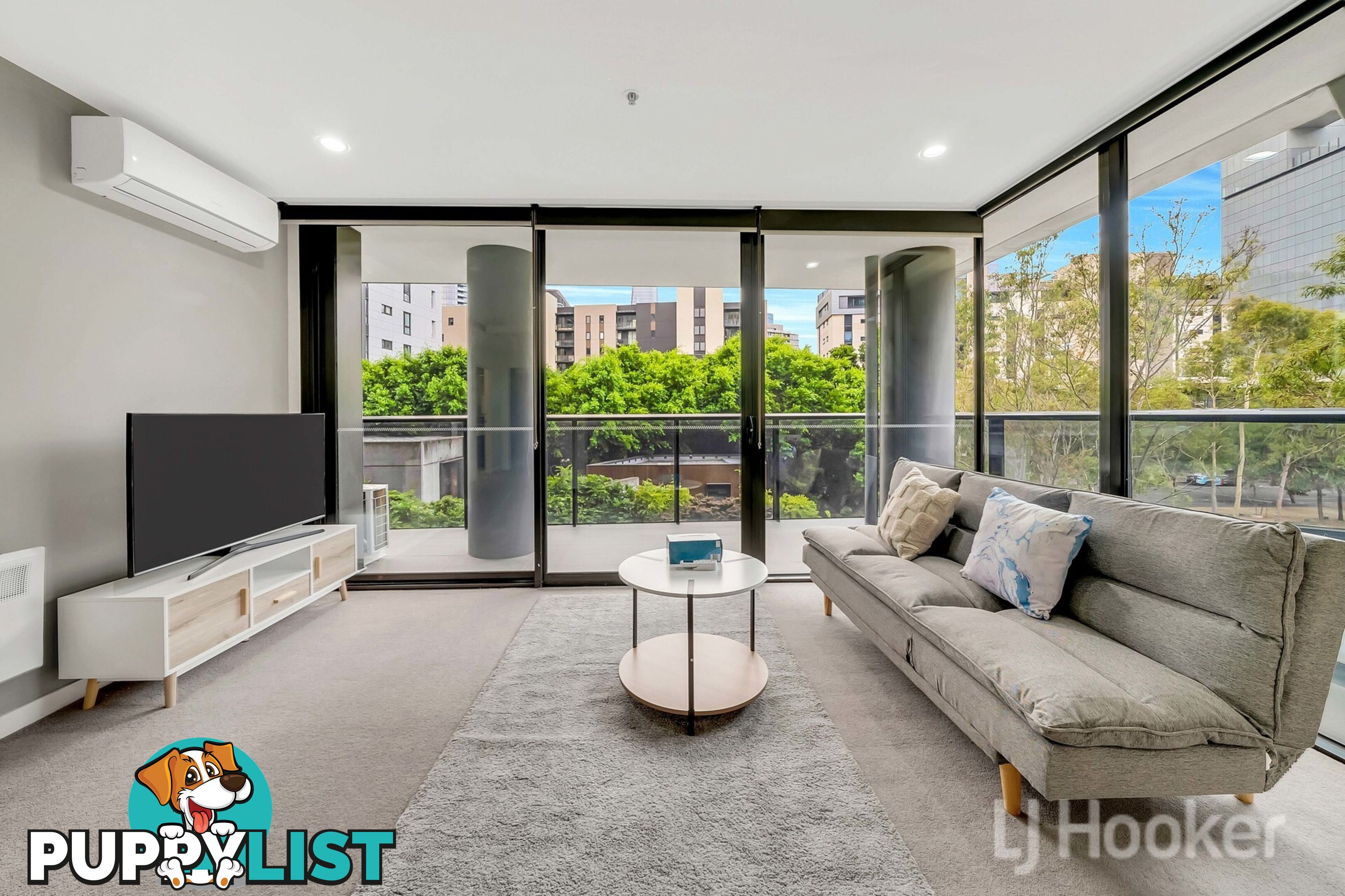 206/815 Bourke Street DOCKLANDS VIC 3008