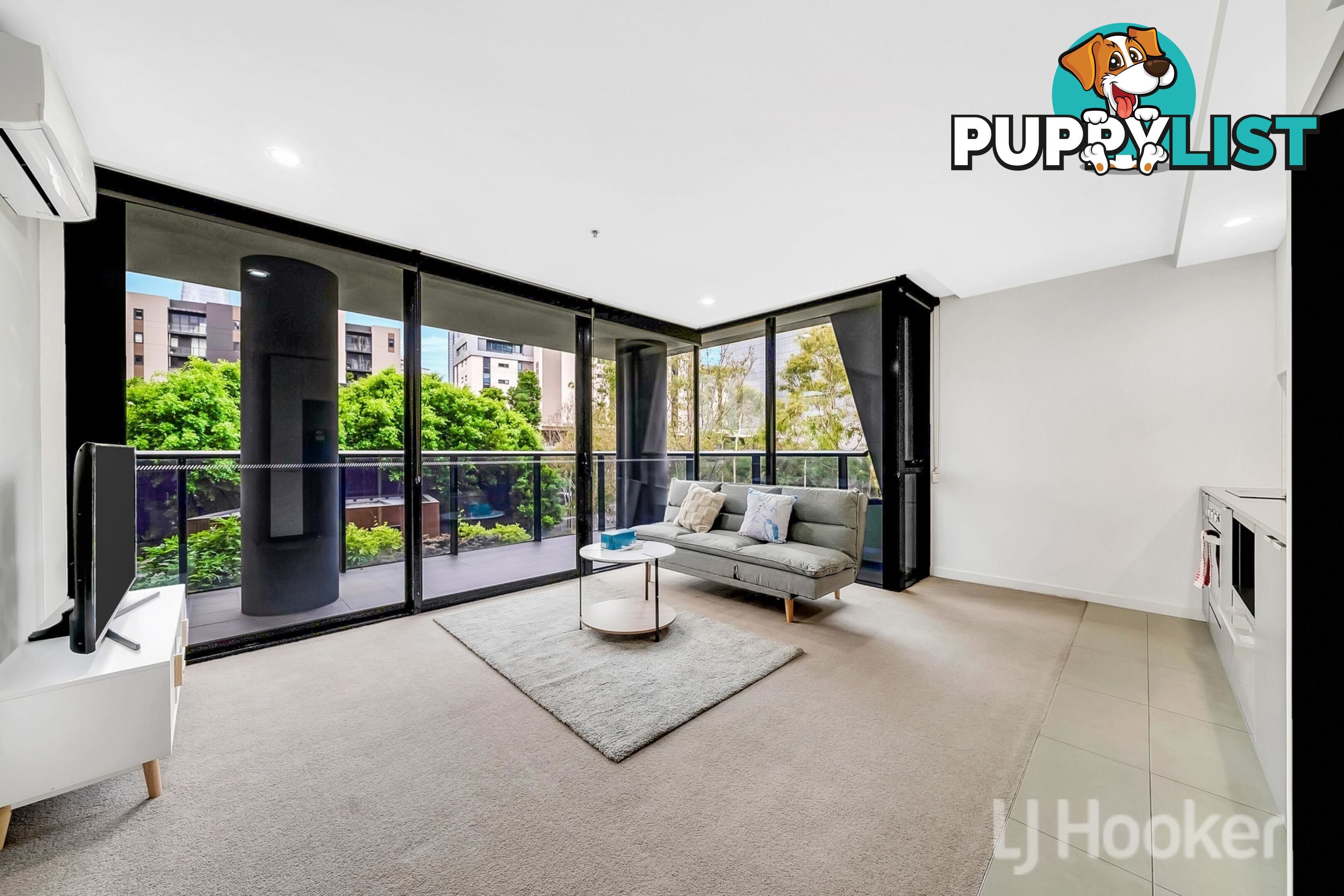 206/815 Bourke Street DOCKLANDS VIC 3008