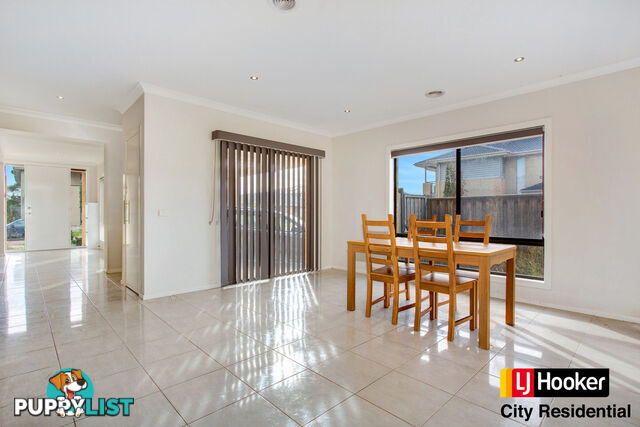 15 Maritime Circuit POINT COOK VIC 3030