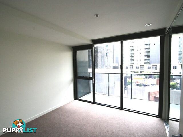 206/815 Bourke Street DOCKLANDS VIC 3008