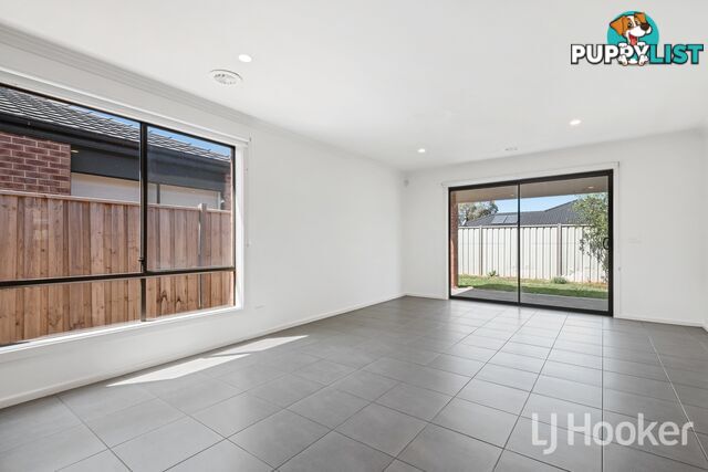 8 Boswell Place TRUGANINA VIC 3029