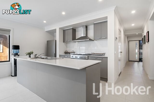 82 Tanglewood Boulevard TRUGANINA VIC 3029