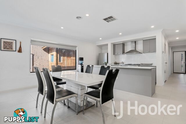 82 Tanglewood Boulevard TRUGANINA VIC 3029