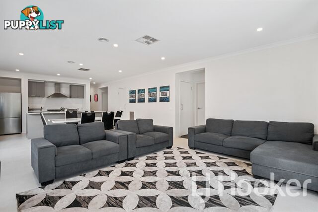 82 Tanglewood Boulevard TRUGANINA VIC 3029