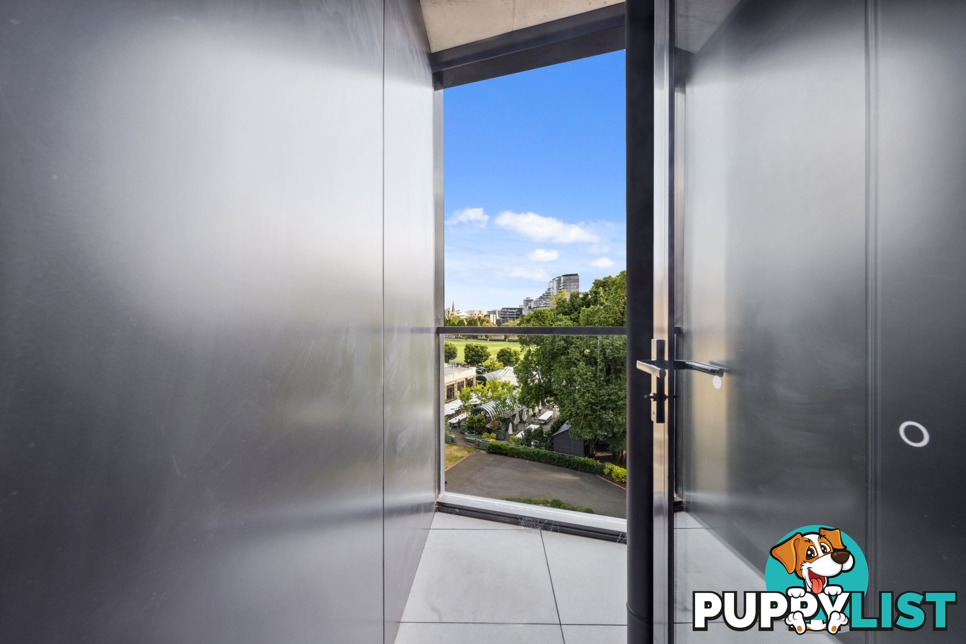 422/555 St Kilda Road MELBOURNE VIC 3004