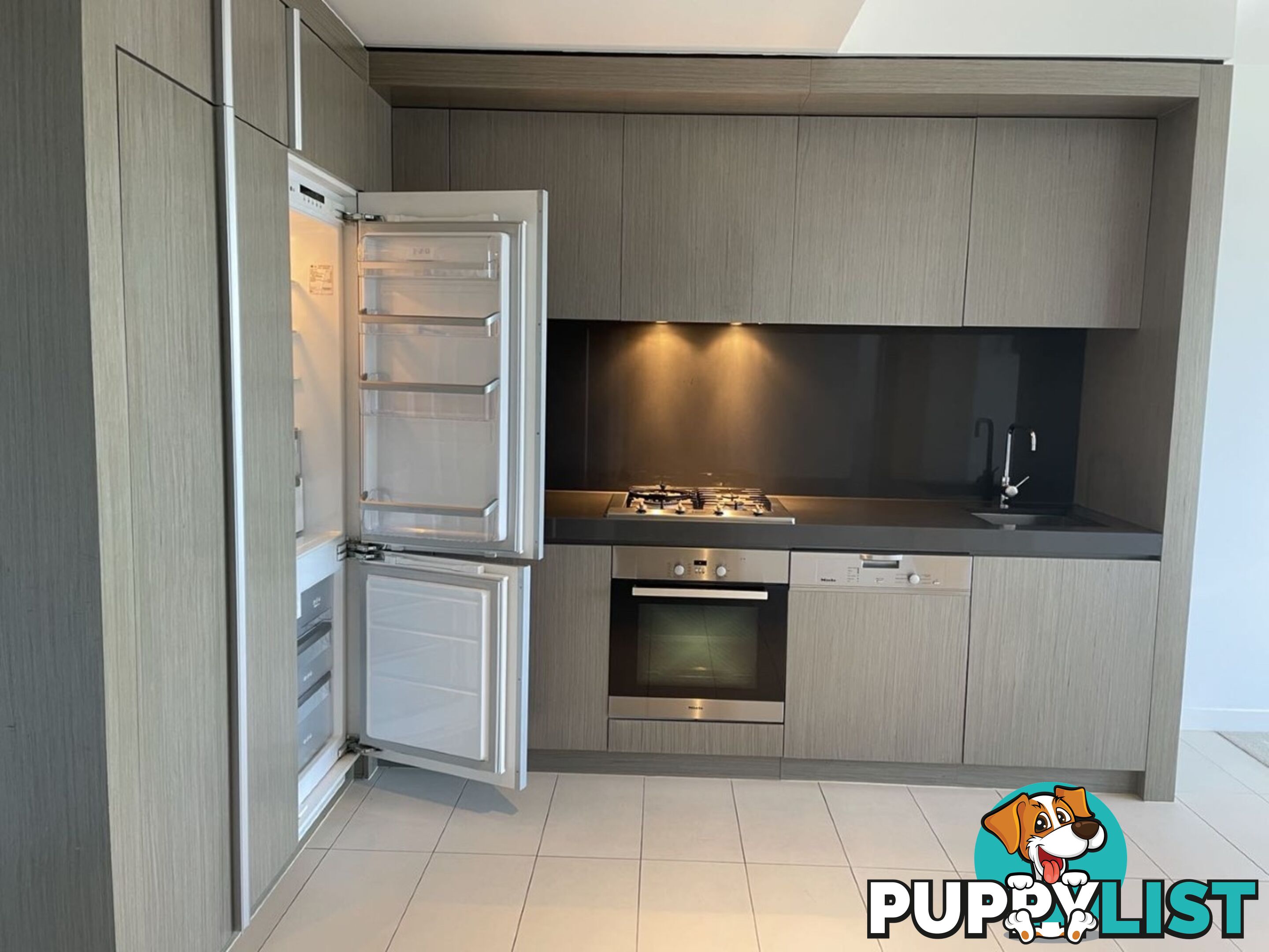 2204/50 Albert Road SOUTH MELBOURNE VIC 3205