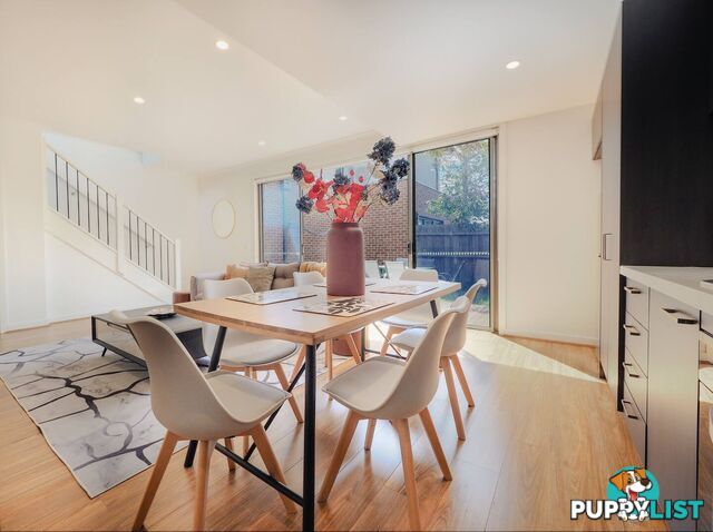 2/5 Tandara Court CHADSTONE VIC 3148